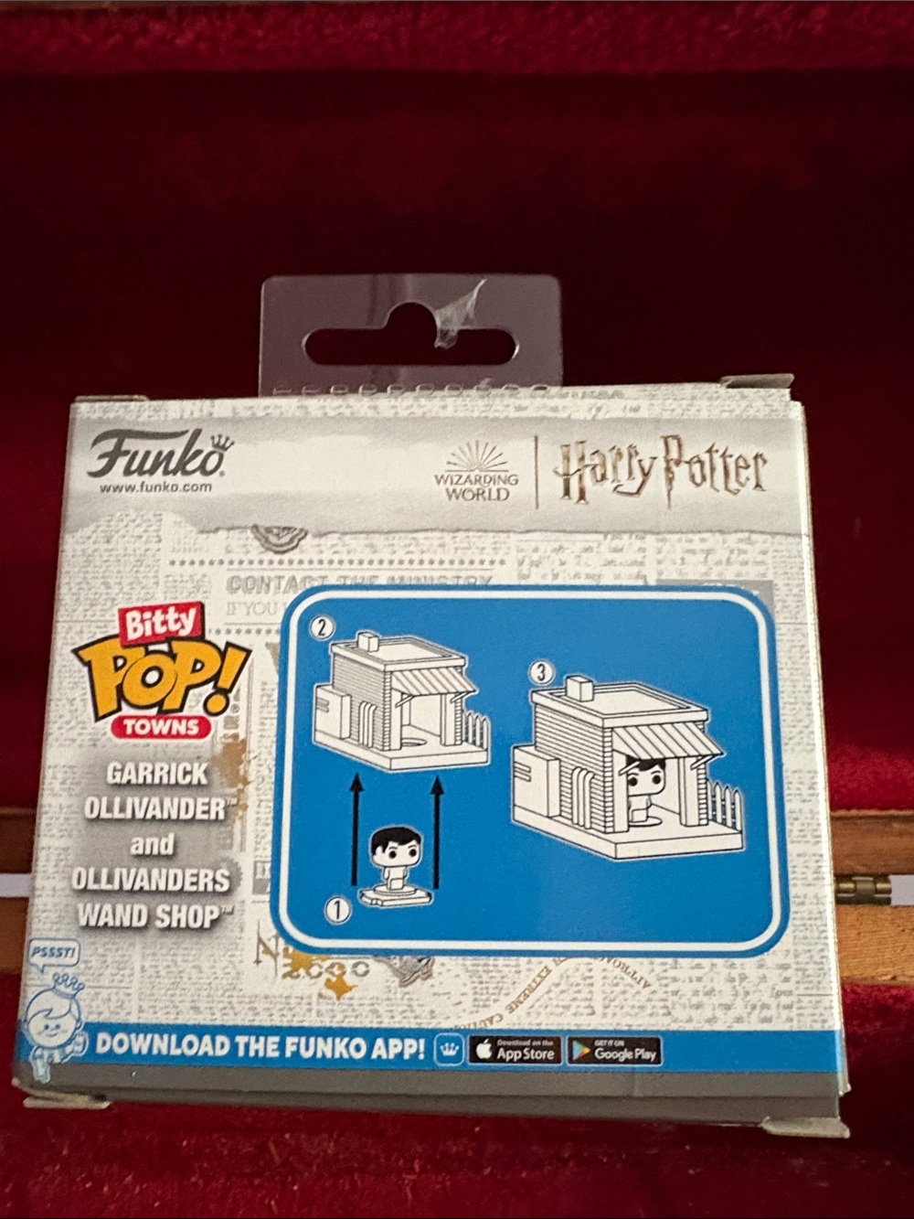 Funko Bitty Pop! Towns Ollivanders Display Set - Black & Yellow - Picture 2 of 2